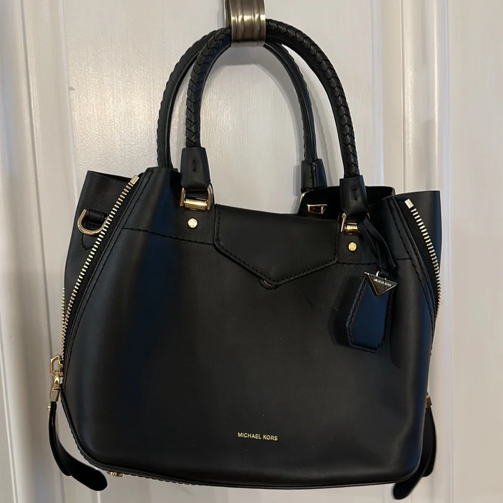 Michael Kors Black Leather Blakely bag NWOT - Picture 3 of 11